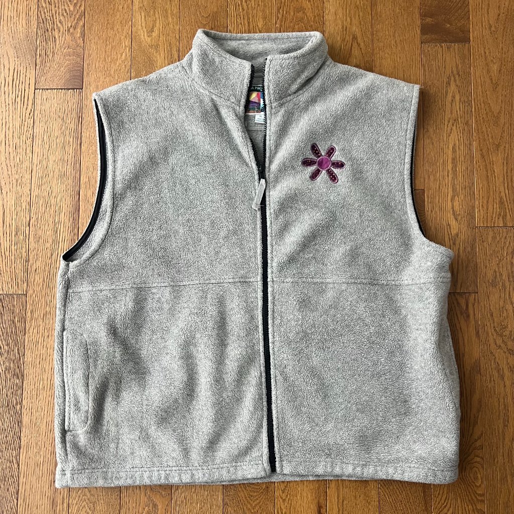 Vintage Sierra Pacific Gray Fleece Vest Y2k Applique Floral Hearts Full Zip Xl